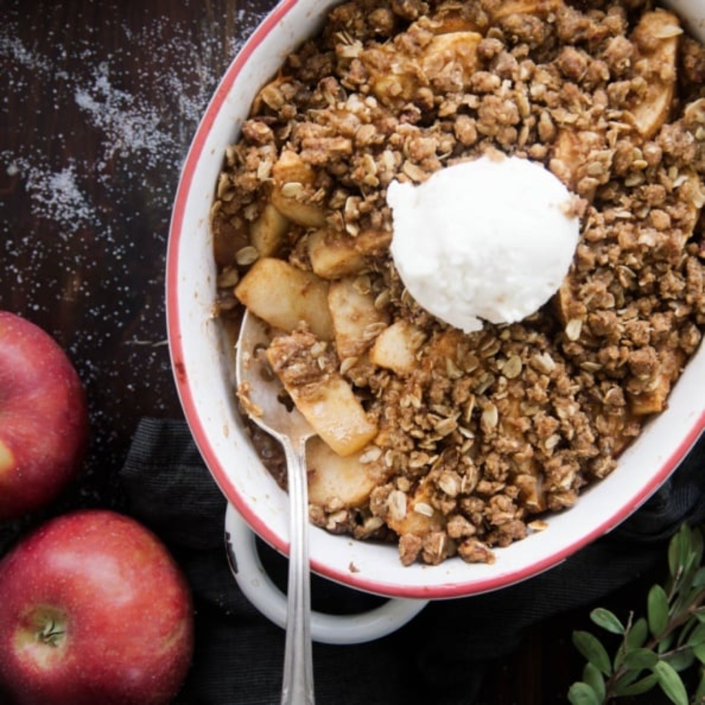 Healthier-Maple-Apple-Crisp-594x594